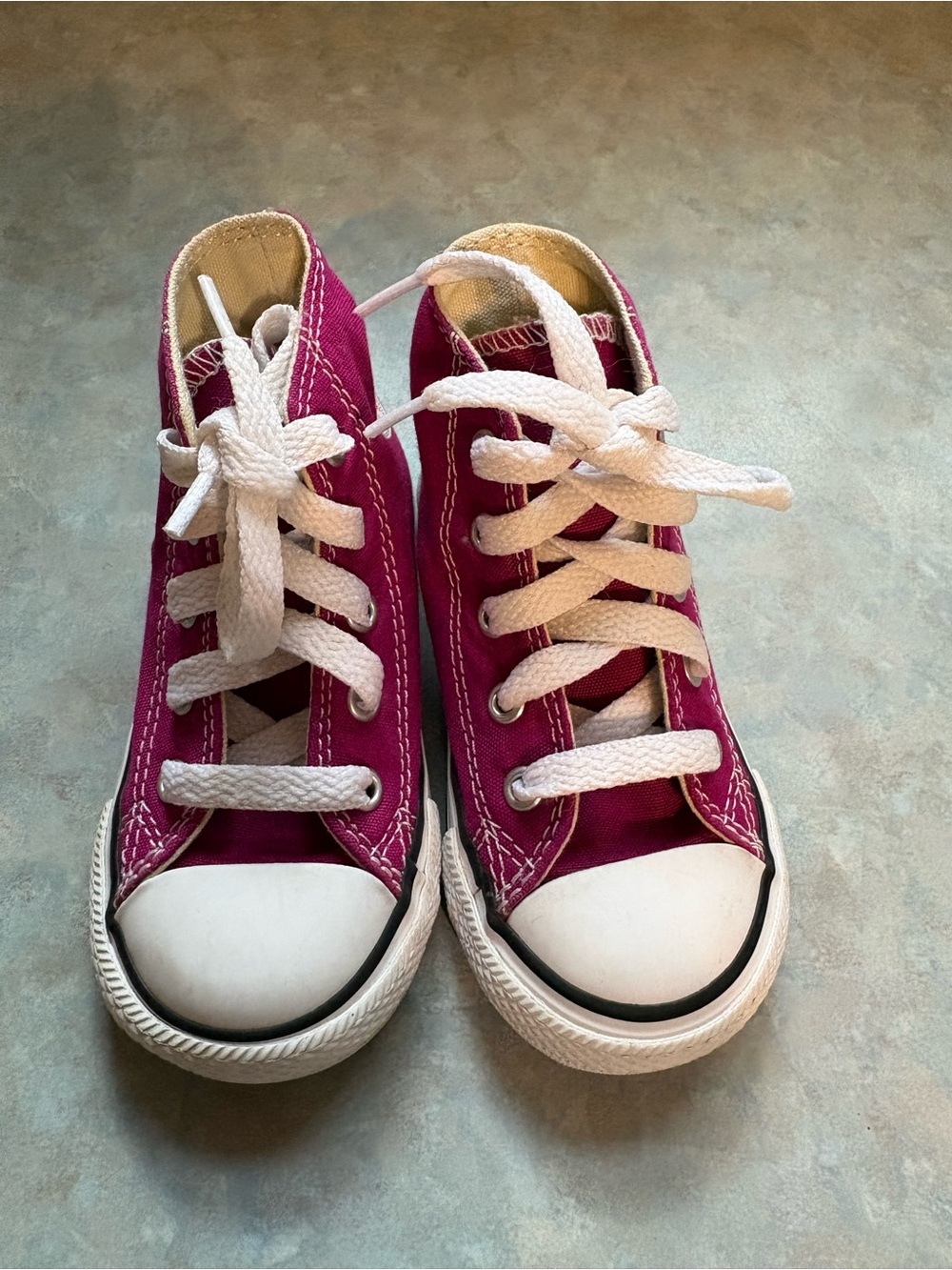 Converse size 7C Kids' High-Top Sneakers in Magenta and White - Picture 2 of 9